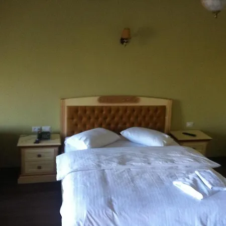 Ador Hotel Rinas