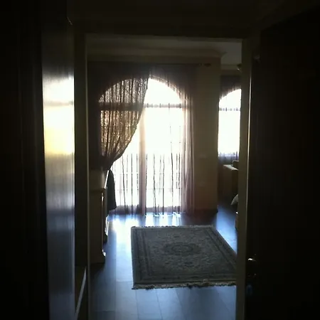 Ador 4*