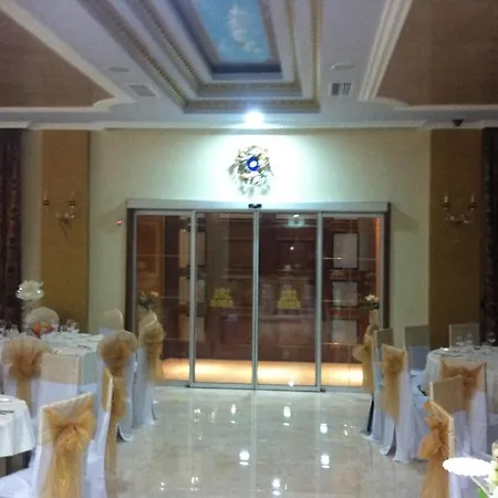 Hotel Ador 4*