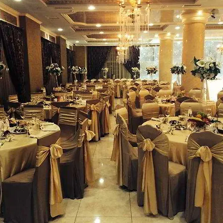Ador Hotel Rinas