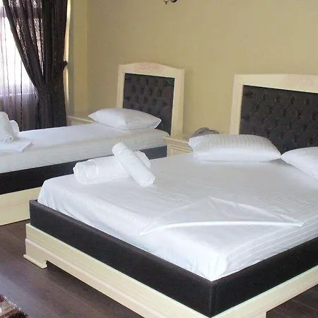Ador Hotel Rinas